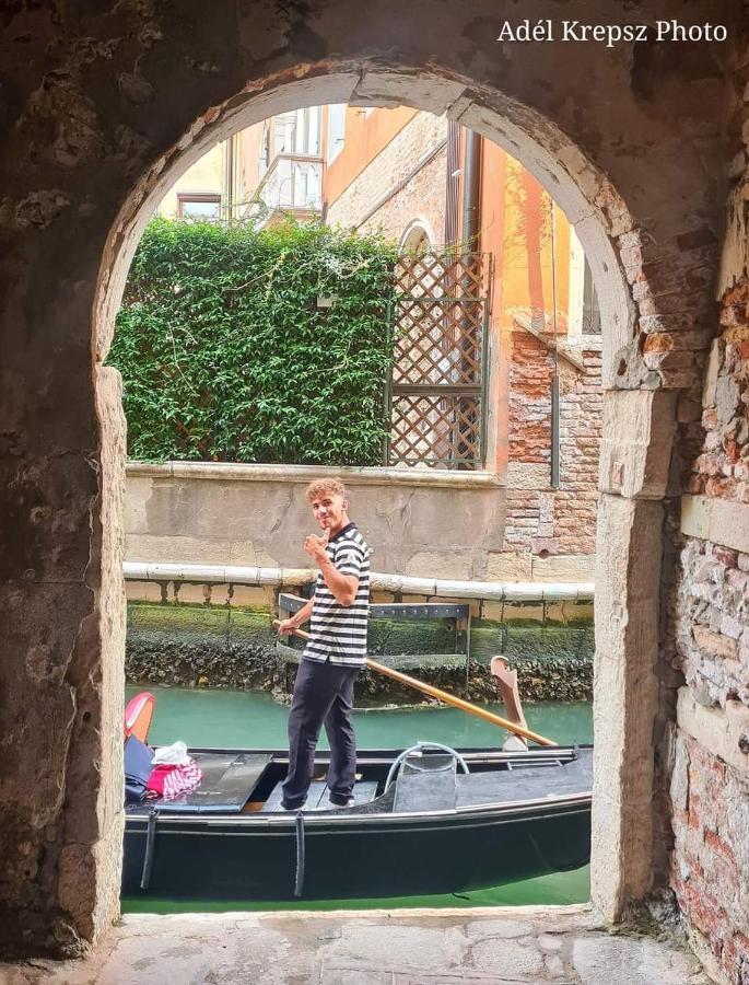 Residence Castello Venezia Εξωτερικό φωτογραφία